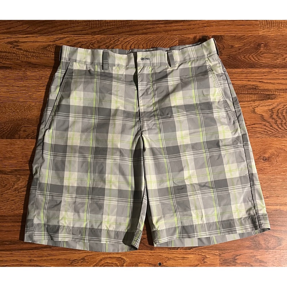Grand Slam Mens Golf Shorts Grey Lime Green Plaid Size 32 Polyester